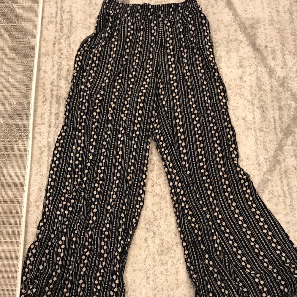 Printed wide leg pants